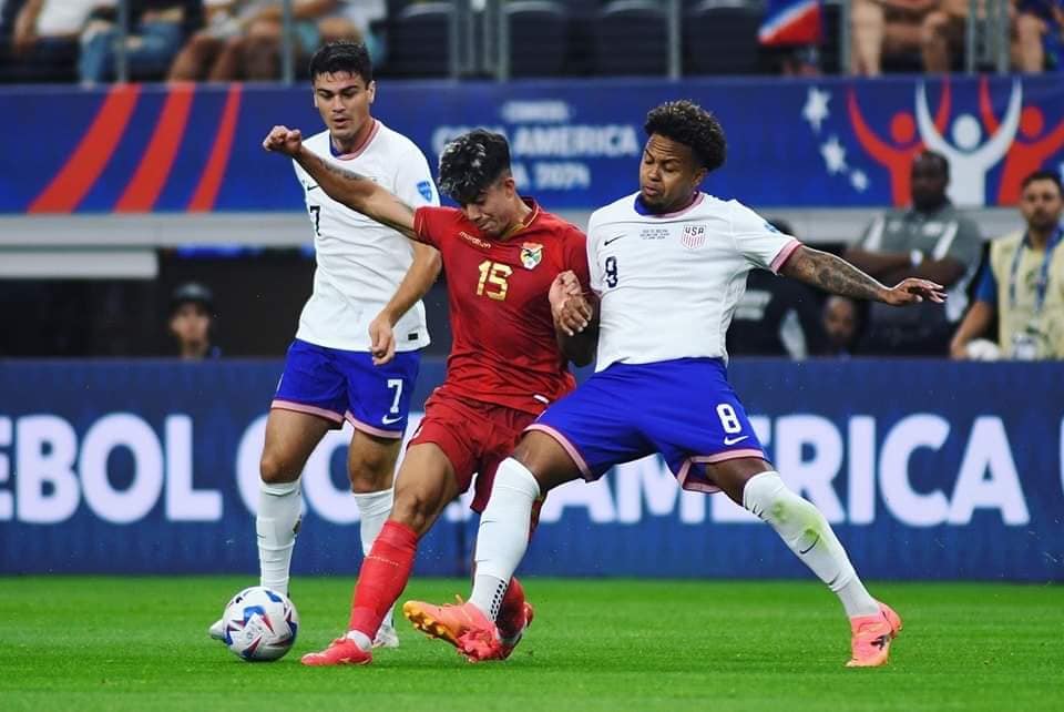 Bolivia pierde 2-0 con EE.UU. en su primer partido de la Copa América