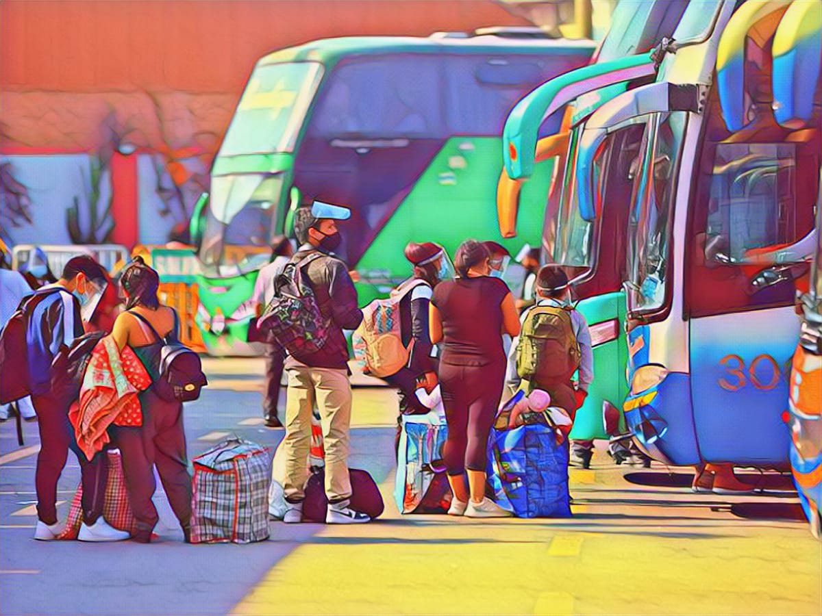 Duplican centros para tramitar permisos de viaje de menores