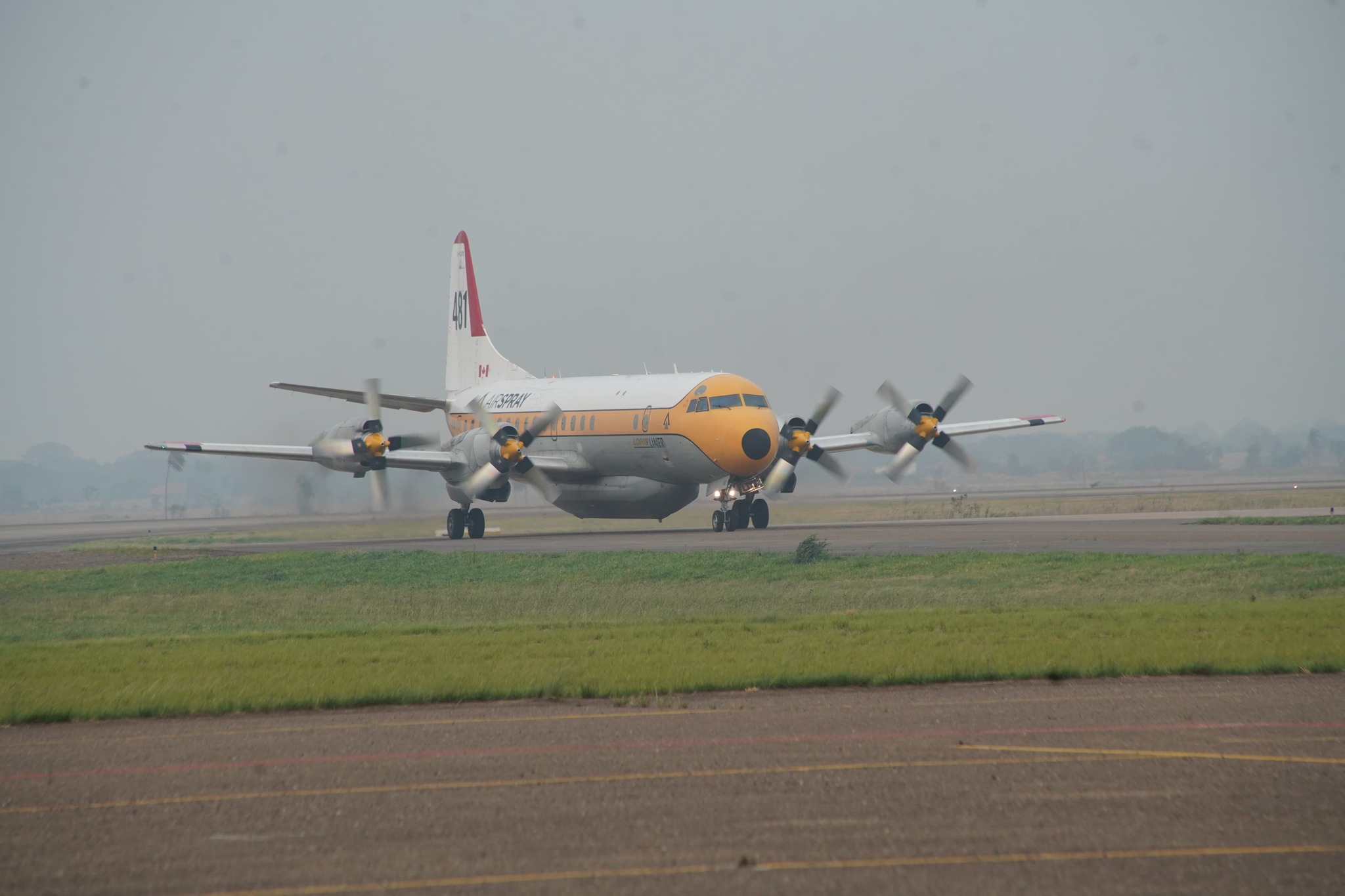 Llega apoyo aéreo para luchar contra incendios en Bolivia