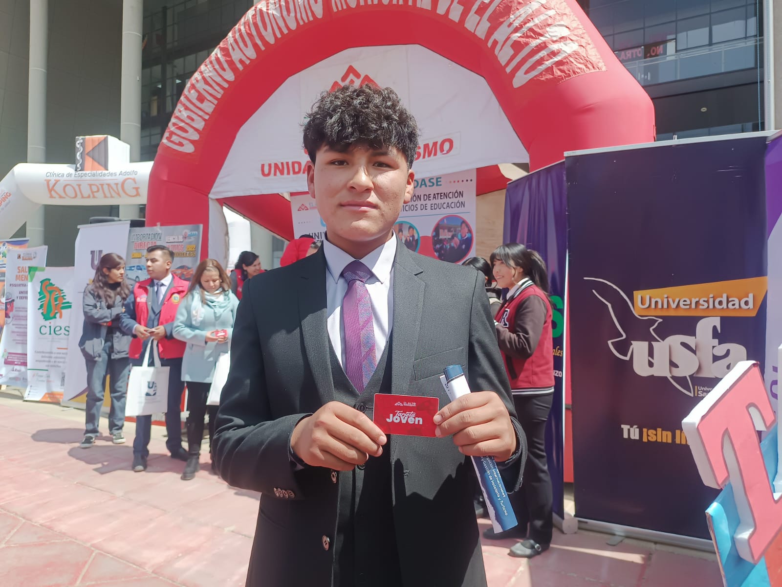 La Tarjeta Joven ofrece descuentos en universidades, institutos y servicios en El Alto