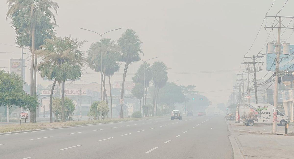 el Servicio Departamental de Salud (Sedes) ha recomendado suspender las clases presenciales en la capital y en las provincias afectadas por los incendios forestales.