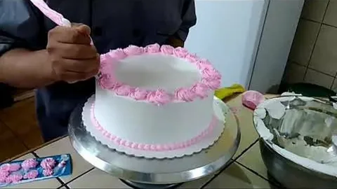 Curso gratuito de decorado y preparado de Tortas en El Alto