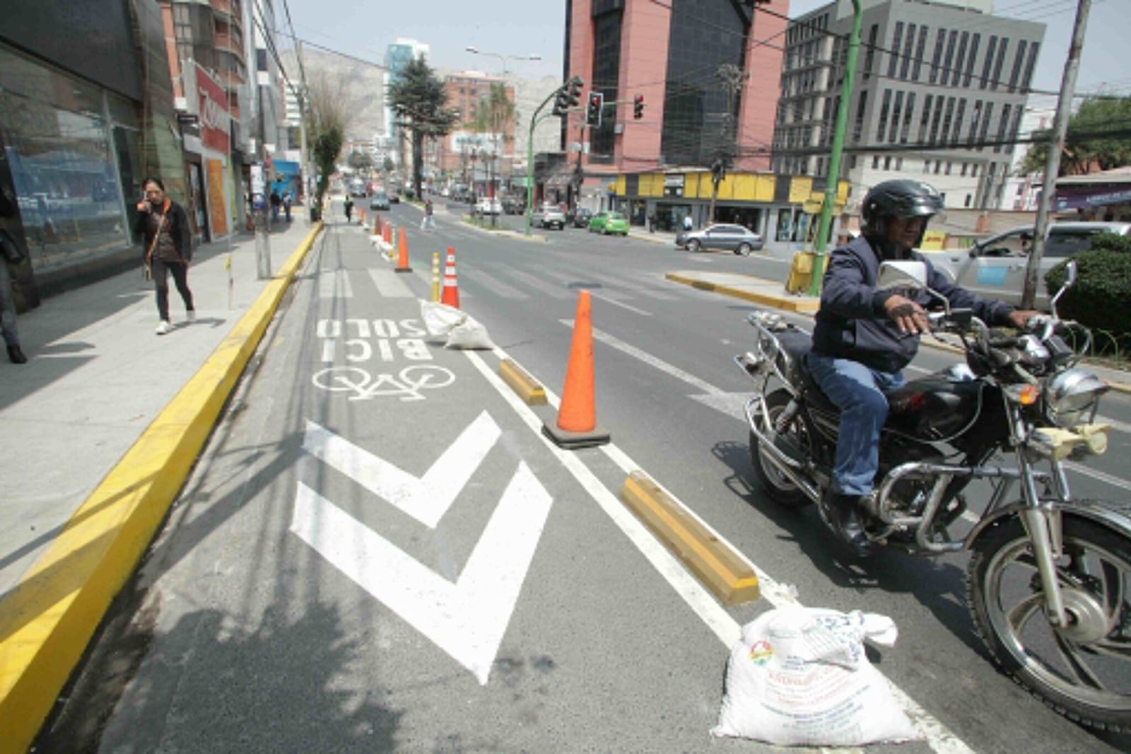 La Paz admite error en el diseño de la ciclovía