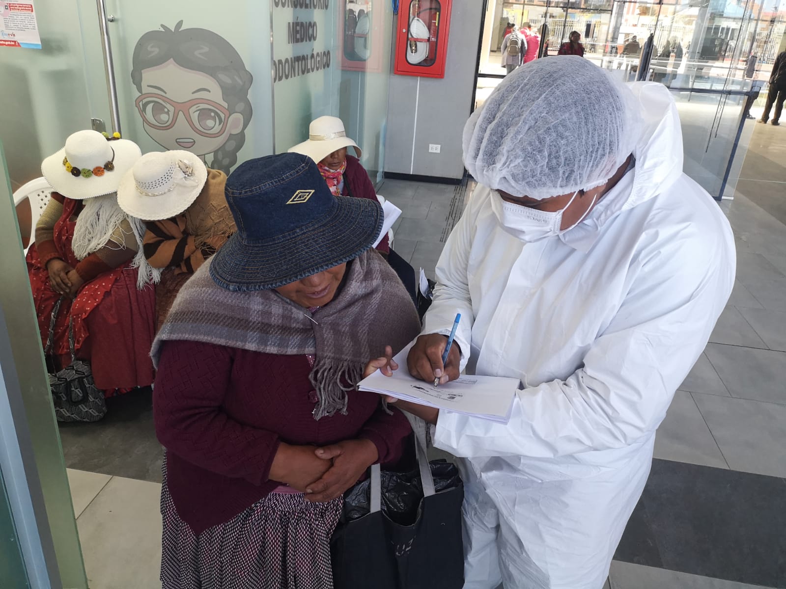 Gratis: Campaña de prevención de cáncer de mama y cuello uterino en El Alto