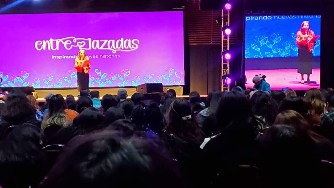 La Paz: “Entrelazadas en la ruta del Amor” impulsa el empoderamiento femenino