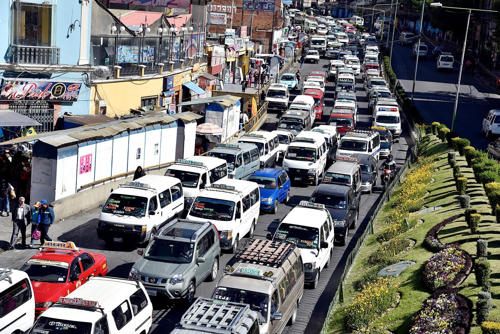 Conductores de transporte público que decidan aumentar el precio de los pasajes en La Paz se arriesgan a enfrentar procesos penales
