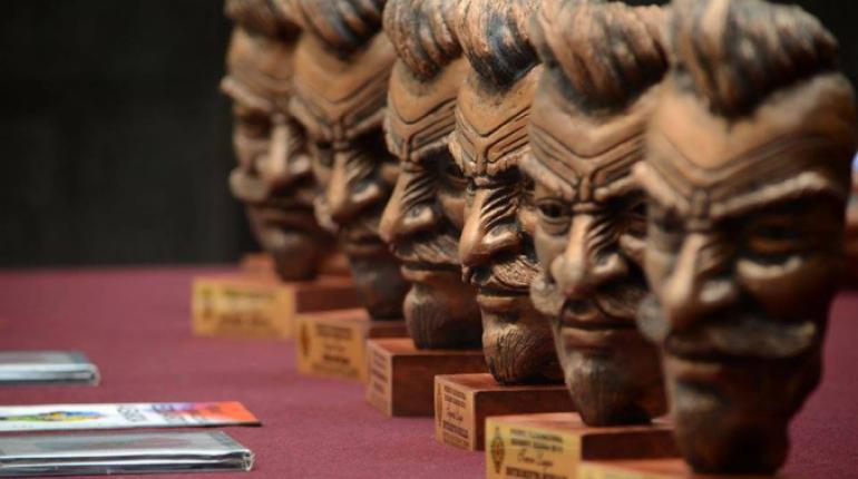 El Ministerio de Culturas, Descolonización y Despatriarcalización invita a los artistas bolivianos a participar en la décimo segunda edición de los Premios Eduardo Abaroa, destinados a reconocer el talento y la cultura nacional. Con una inversión de Bs 1.680.000, se otorgarán 96 premios en diversas categorías artísticas.