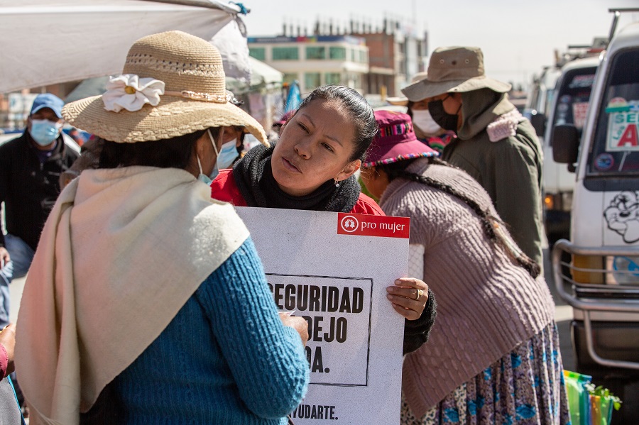 En el Día Internacional de la Eliminación de la Violencia contra la Mujer, Pro Mujer reforzó su compromiso con las víctimas al abrir un cuarto punto de atención del programa Mujer Segura en la ciudad de El Alto.
