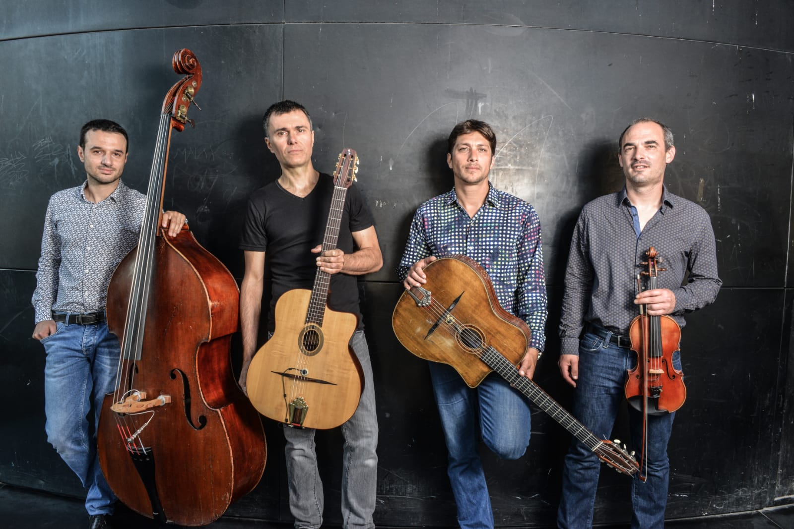 El Festival Internacional de Jazz Django Bolivia, el único en Bolivia dedicado al Jazz Gitano o Jazz Francés, regresa en su séptima edición con una programación que hará vibrar a tres ciudades en noviembre: Sucre el jueves 7, La Paz el viernes 8 y sábado 9, y Santa Cruz el domingo 10.