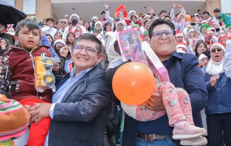 UPEA comienza campaña de navidad