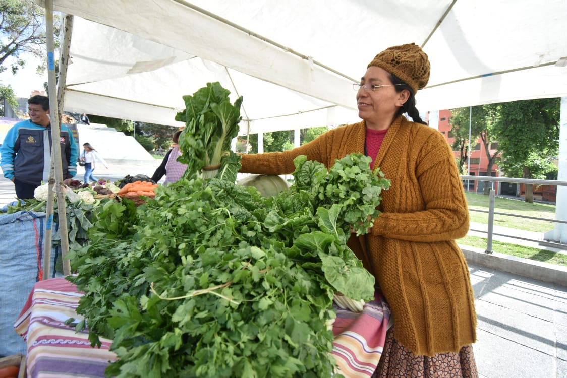 Todo fresco y orgánico en el Mercado del Bien Comun