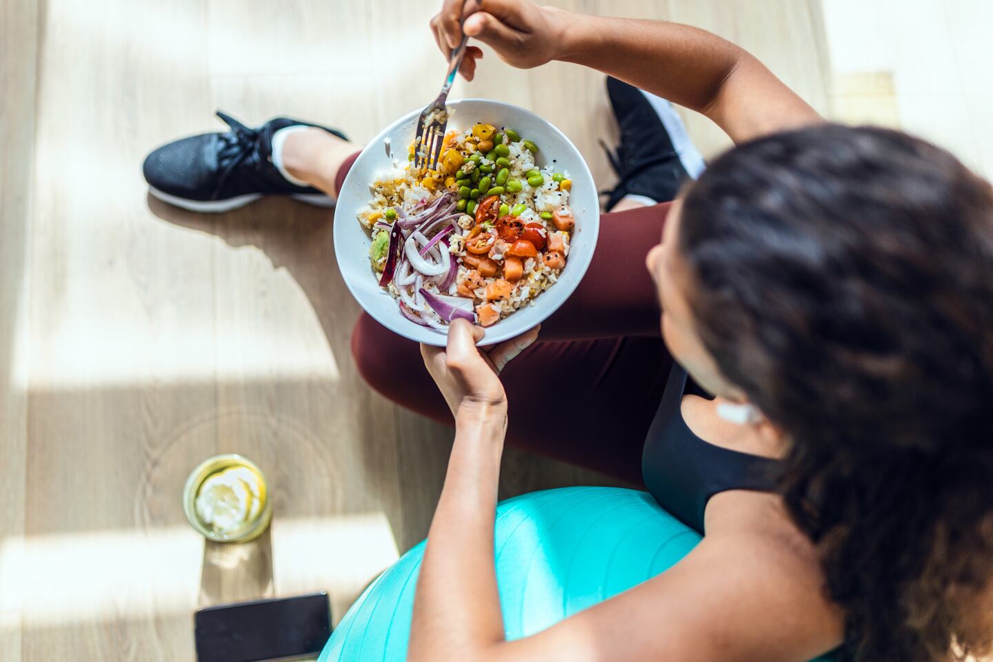 Previene la diabetes con caminatas diarias y alimentación saludable