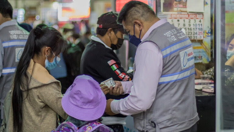 Conoce los puntos habilitados para permisos de viaje de menores