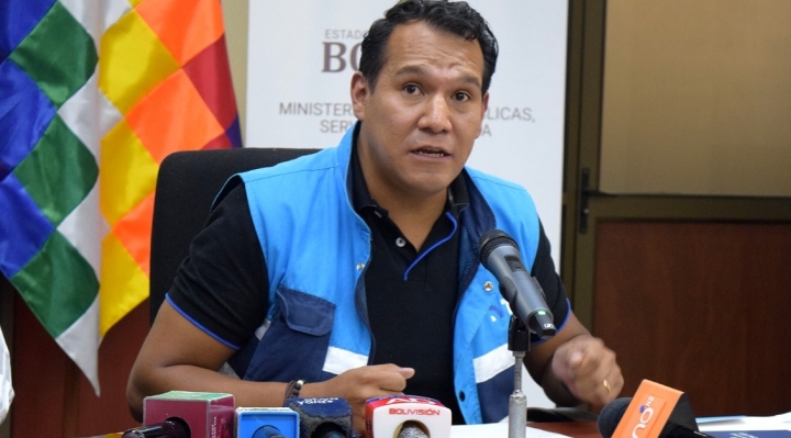 BoA es multada por demoras y cancelaciones; ATT promete mayor control