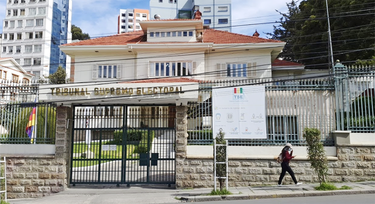El TSE planea trasladar su sede de La Paz a Sucre como compensación por la pérdida de un escaño legislativo