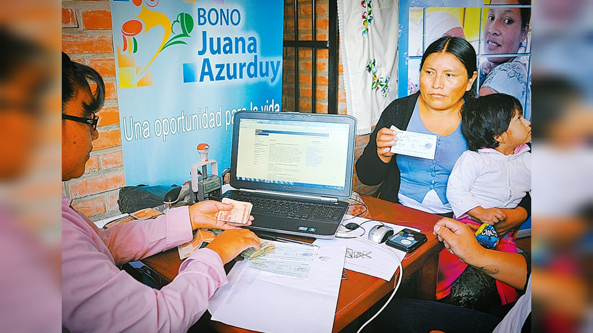 Bono Juana Azurduy 2025: Nuevo sistema digital simplifica y acelera el proceso de pago