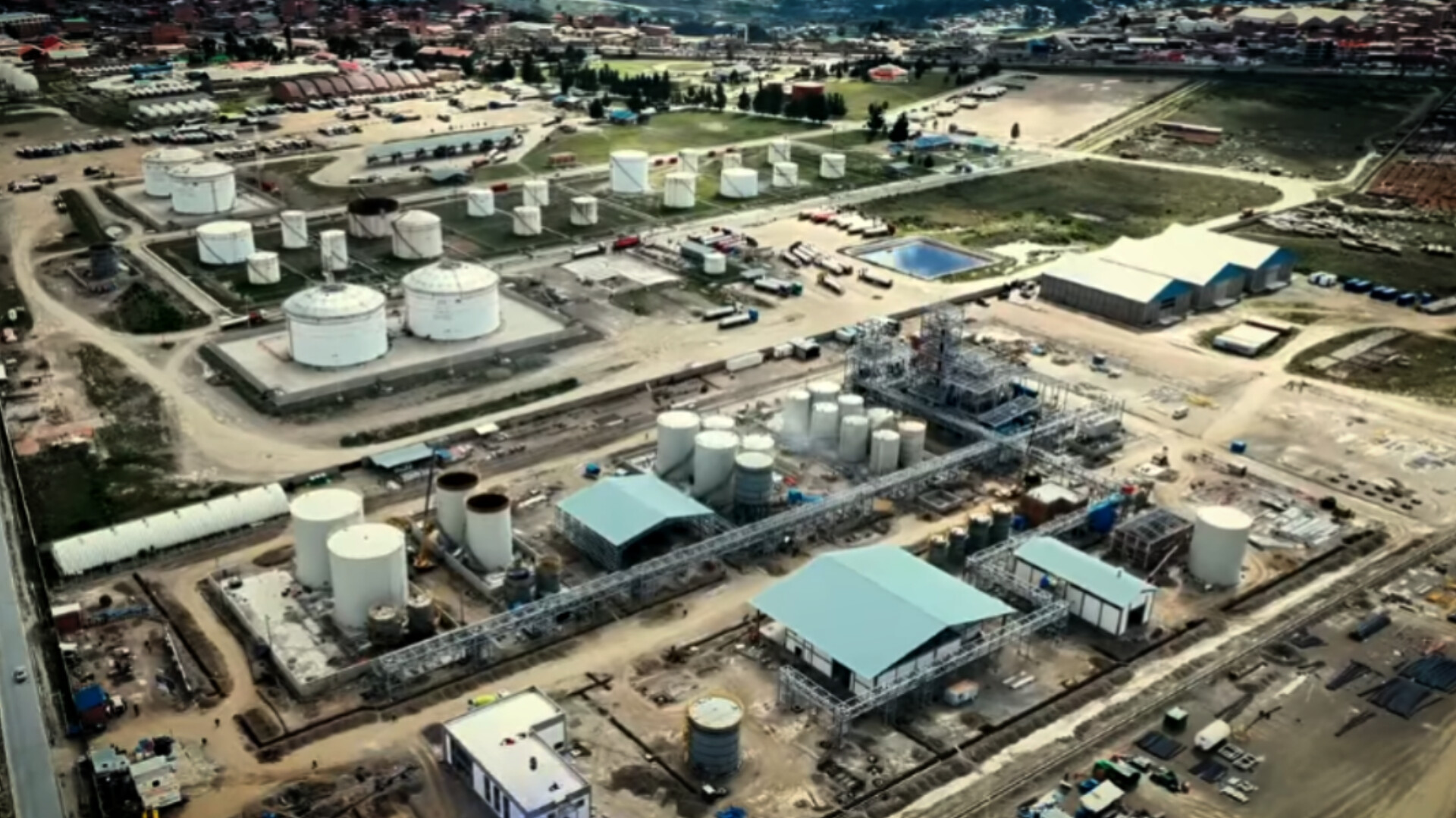 Avanza construcción de la Planta de Biodiésel II en El Alto, con un 84% de progreso