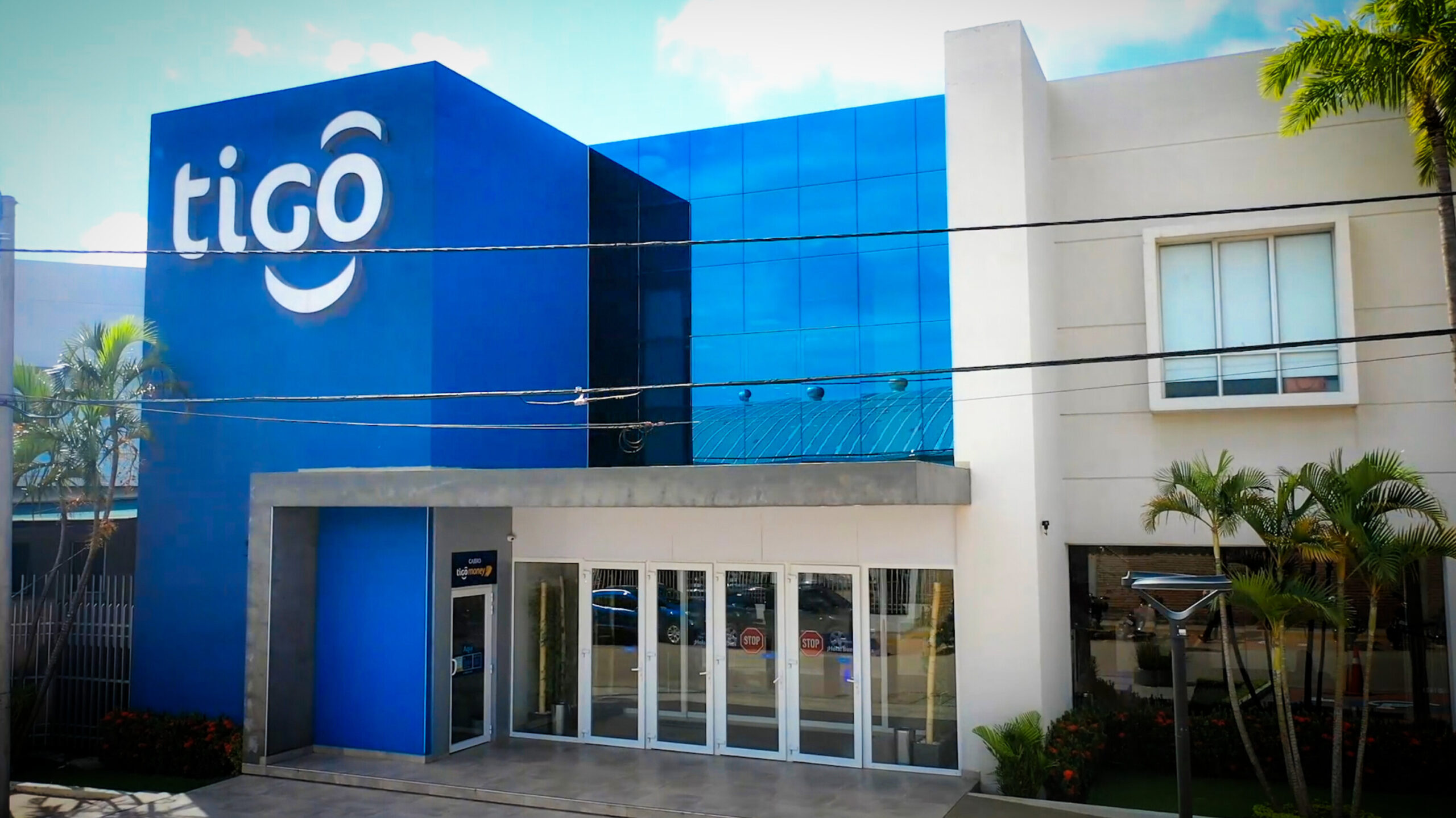 Usuarios denuncian alza en tarifas de Tigo sin previo aviso