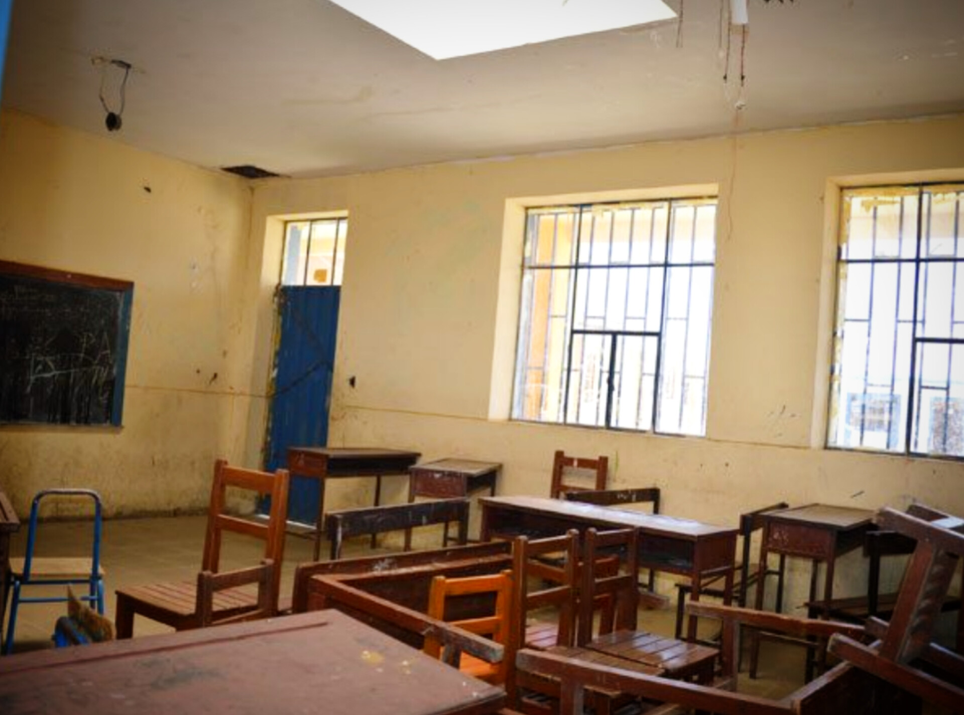 Denuncian mal estado en 40 colegios de El Alto a días del inicio de clases