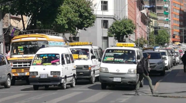 FEJUVE La Paz rechaza alza de pasajes y llama a bloqueo indefinido