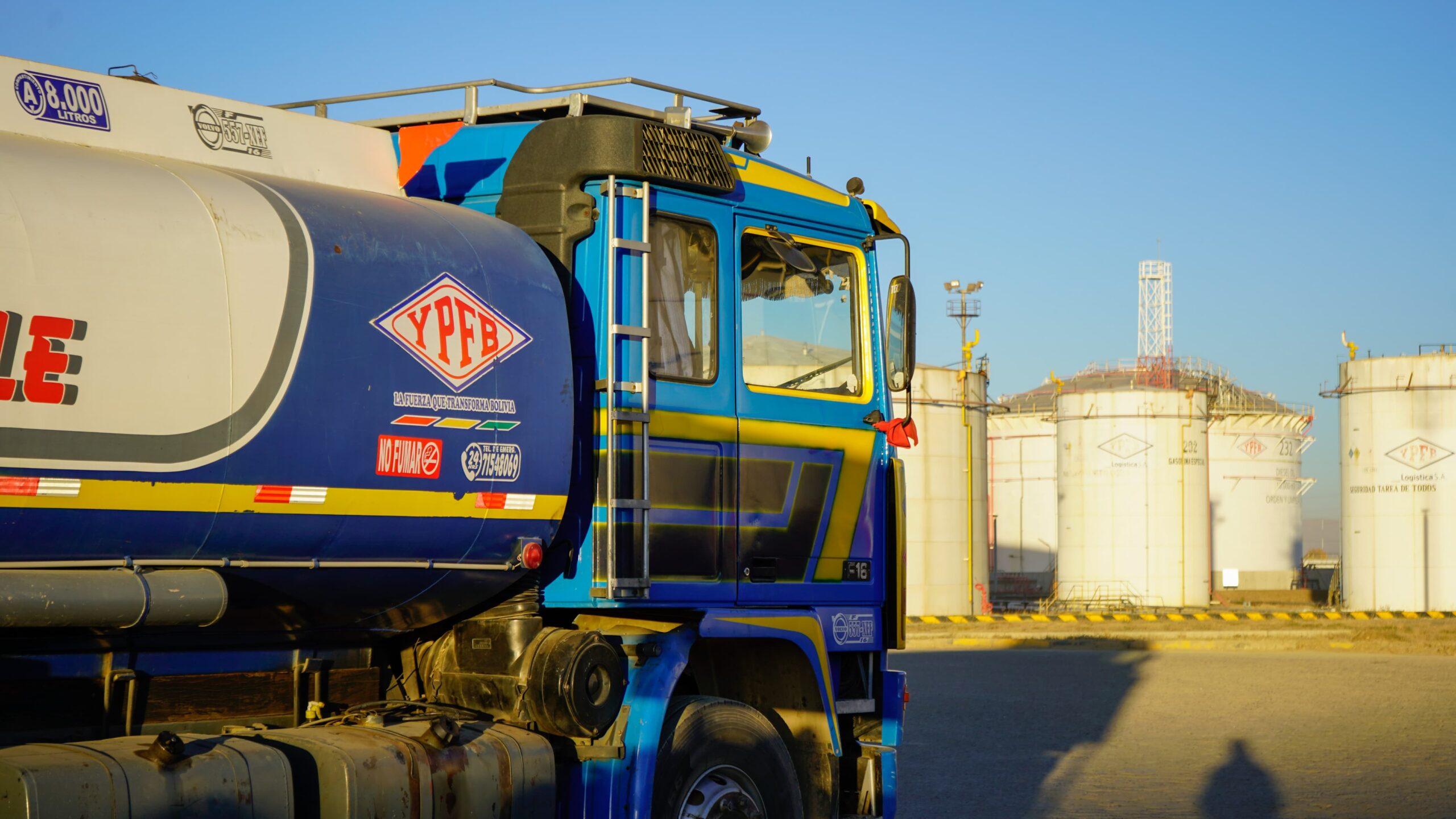 YPFB anuncia medidas drásticas contra estaciones que ocultan combustible