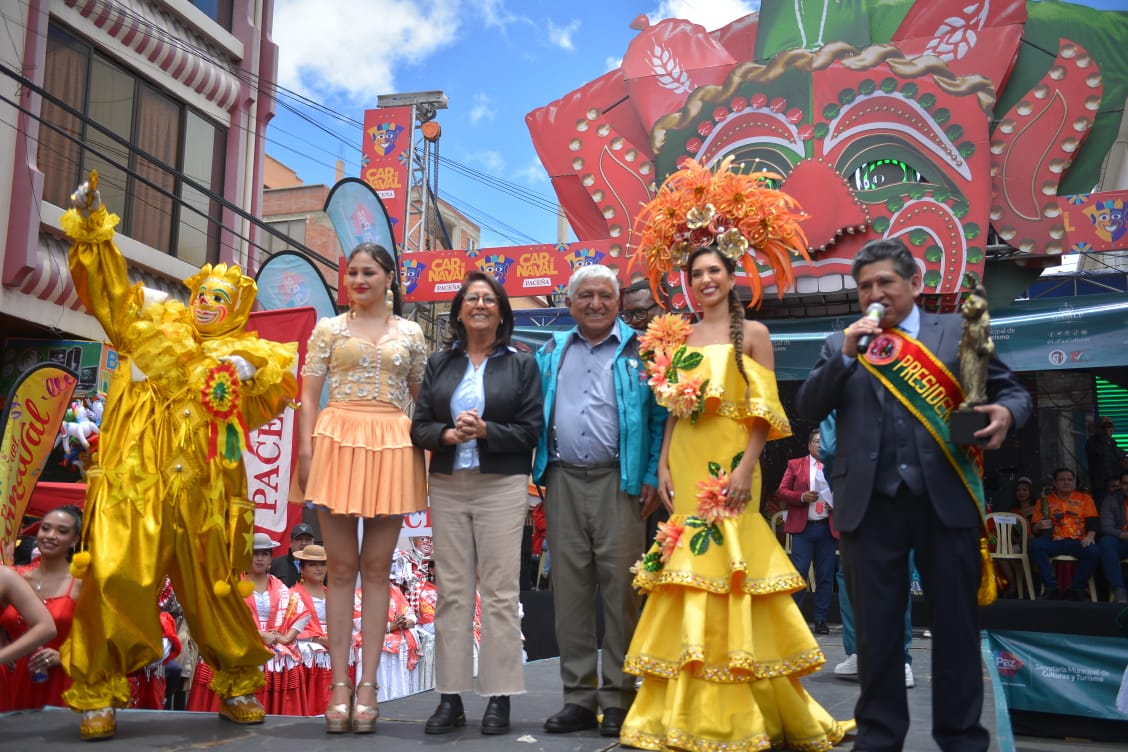 El desentierro del Pepino marca el inicio del Carnaval en La Paz