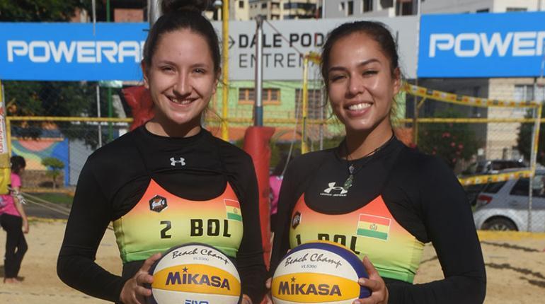 Las Bolivianas Galindo y Chacón Debutan en el Circuito Sudamericano de Voleibol Playa
