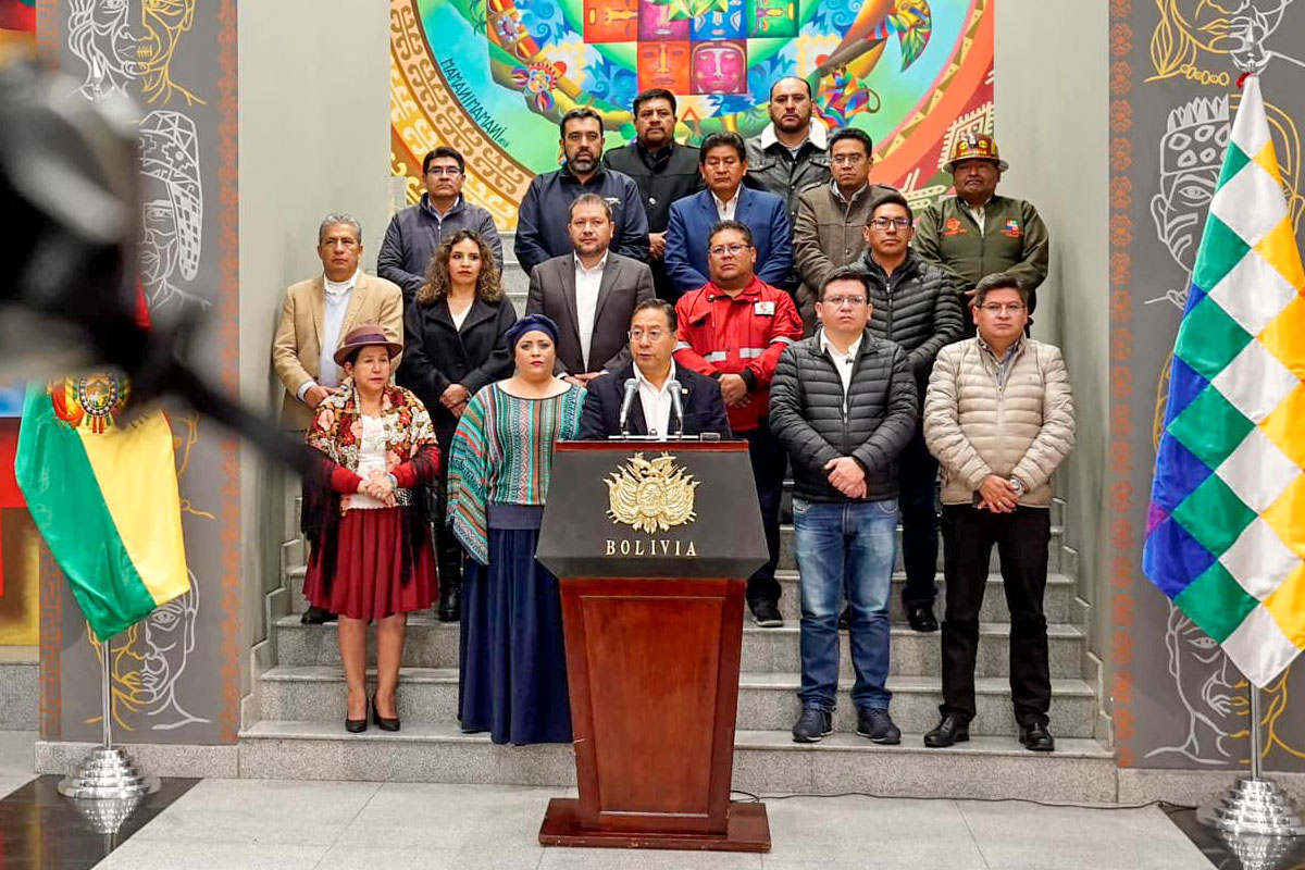 Arce implementa medidas para mitigar la escasez de combustible en Bolivia