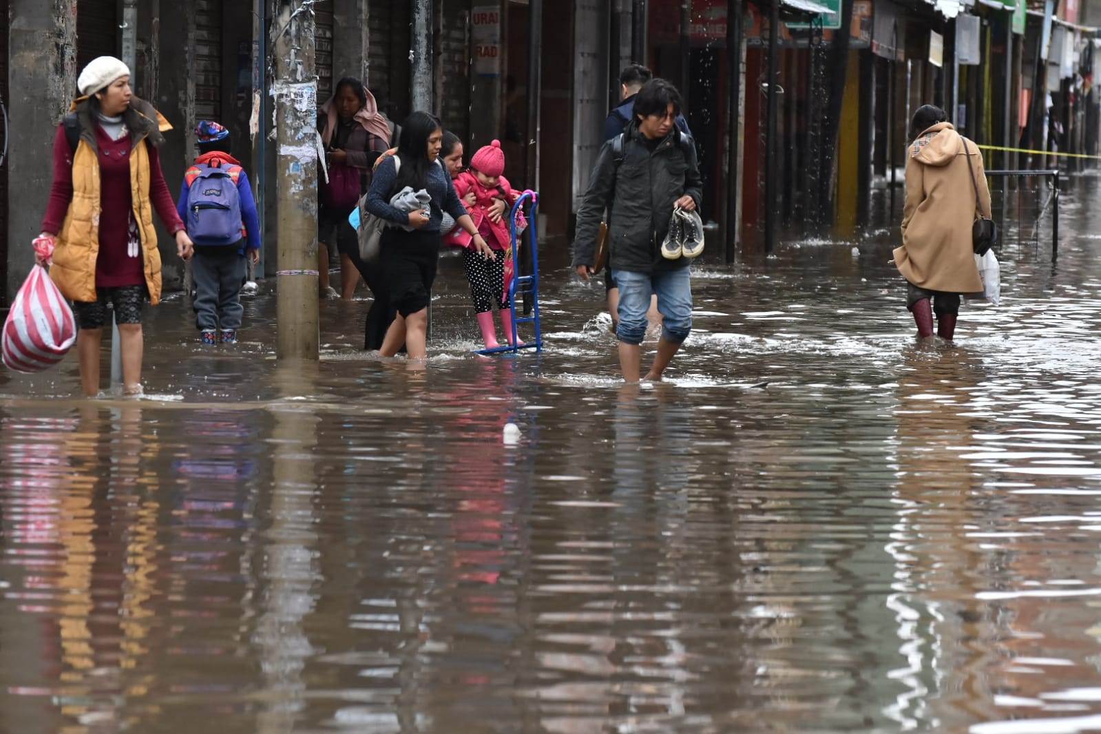 Lluvias dejan 40 muertos y miles de afectados en Bolivia