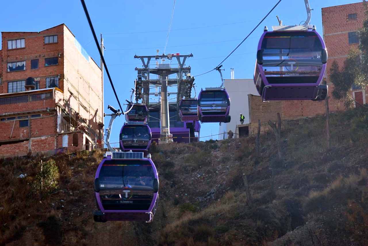 Gobierno amplía horario de Mi Teleférico