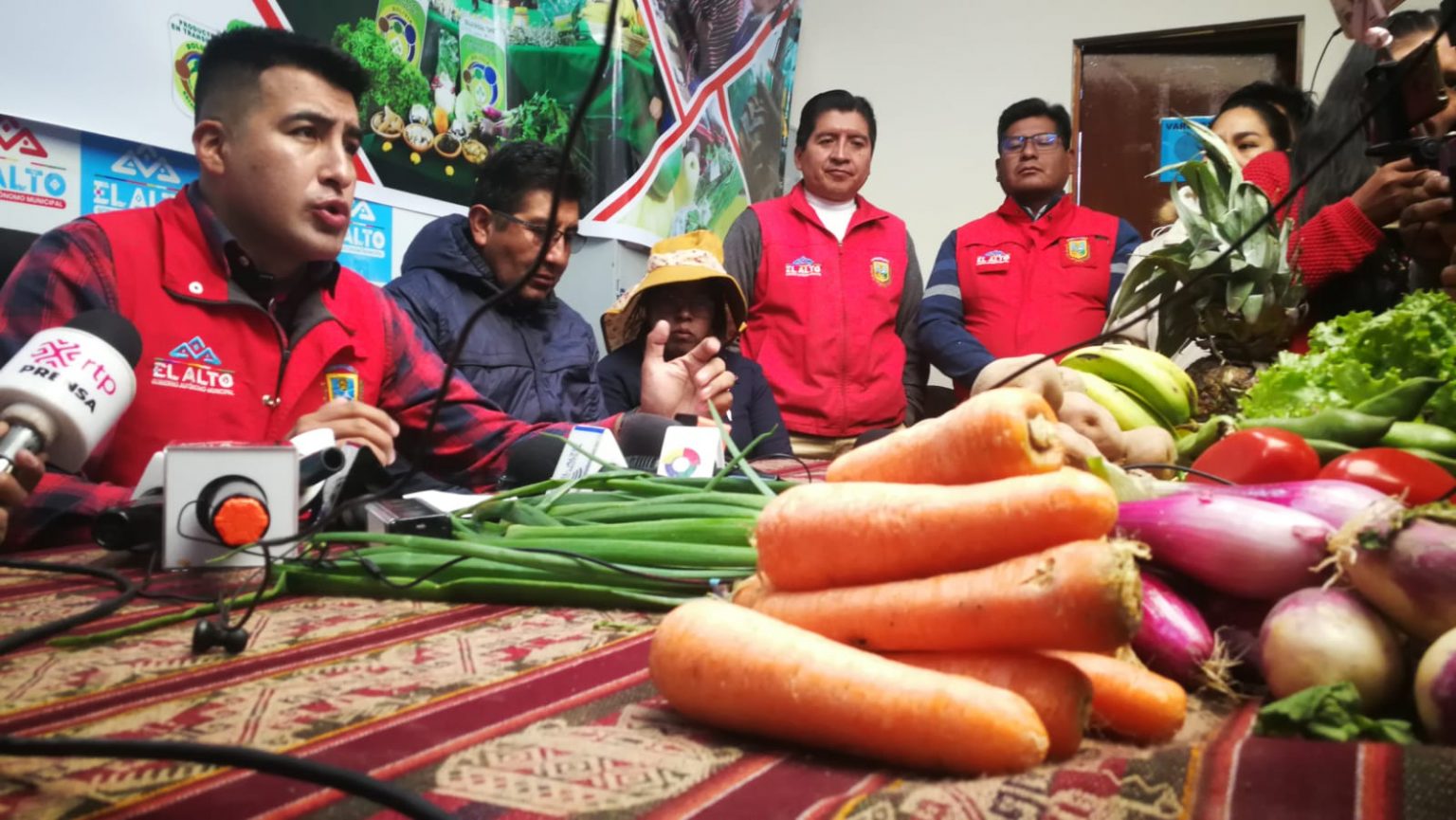 ¡Llega la Feria de la Canasta Justa a El Alto con productos a precios solidarios!