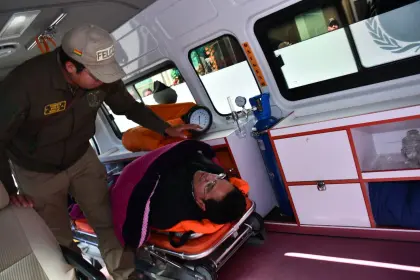 César Siles internado en clínica tras sufrir descompensación, antes de ser enviado a prisión