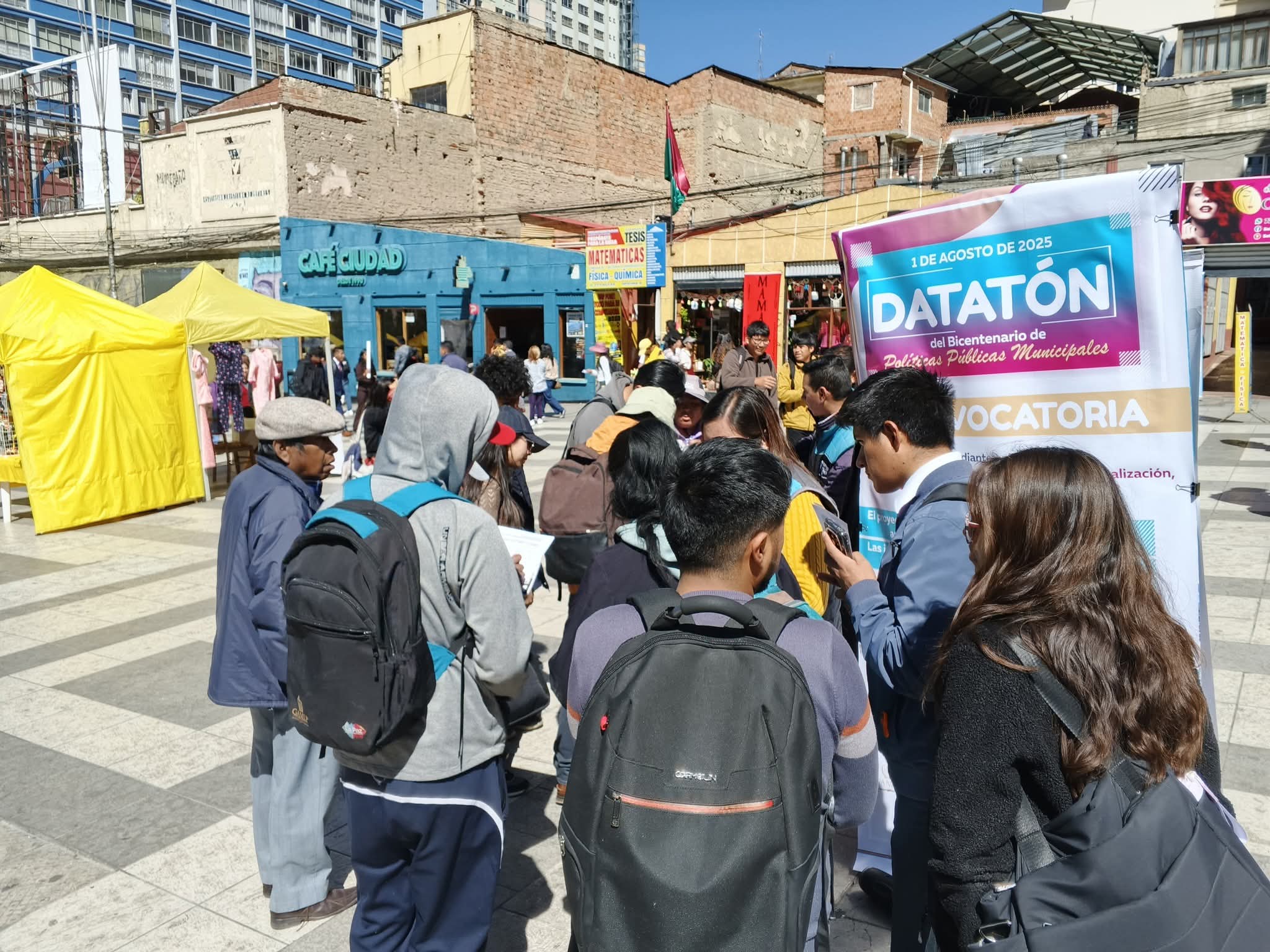Datatón para universitarios