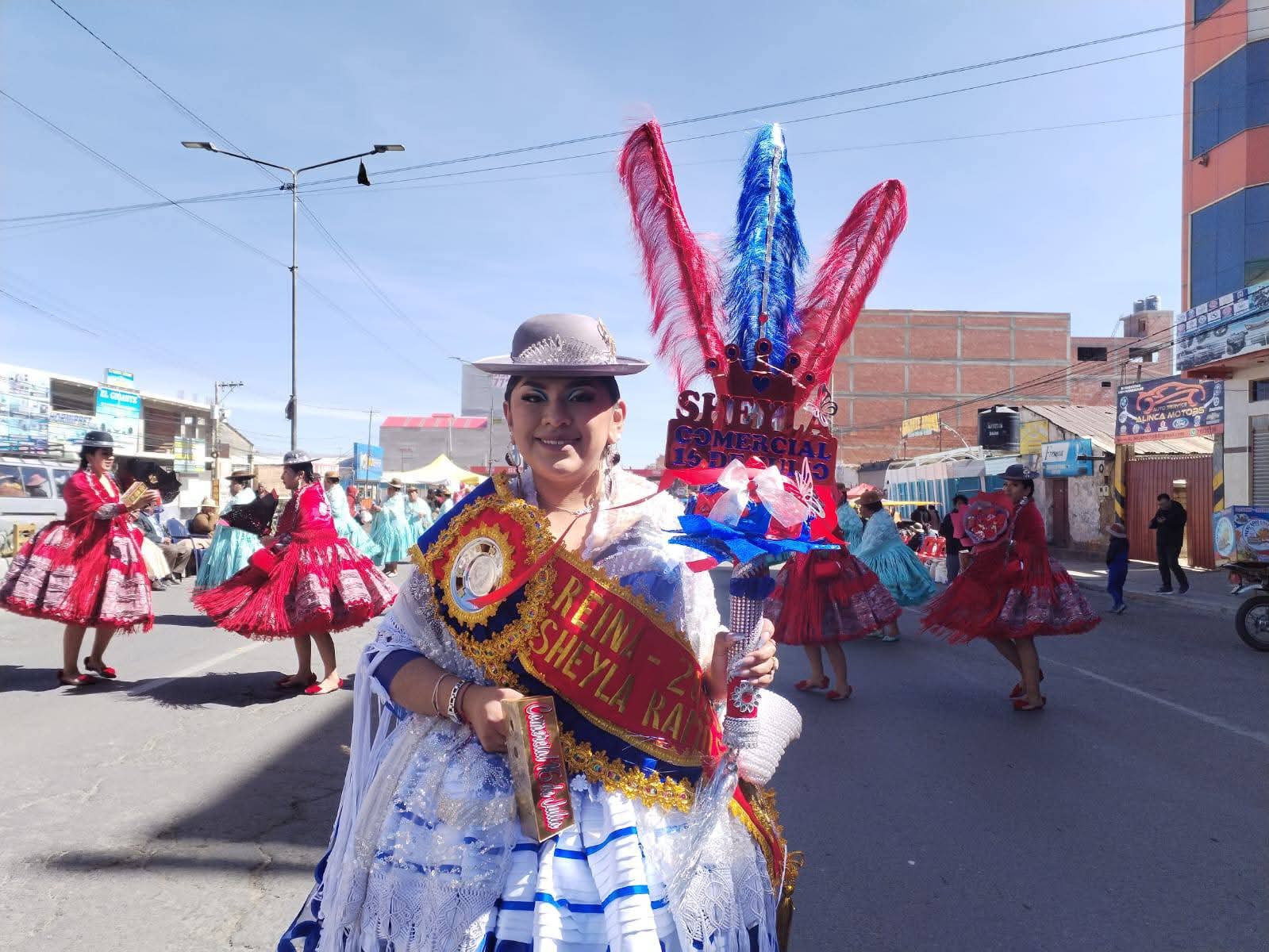 El Alto vive su preentrada en honor a la Virgen del Carmen