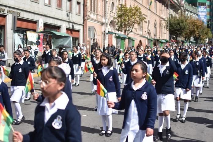 Habrá cortes de vía por desfiles en La Paz desde este viernes