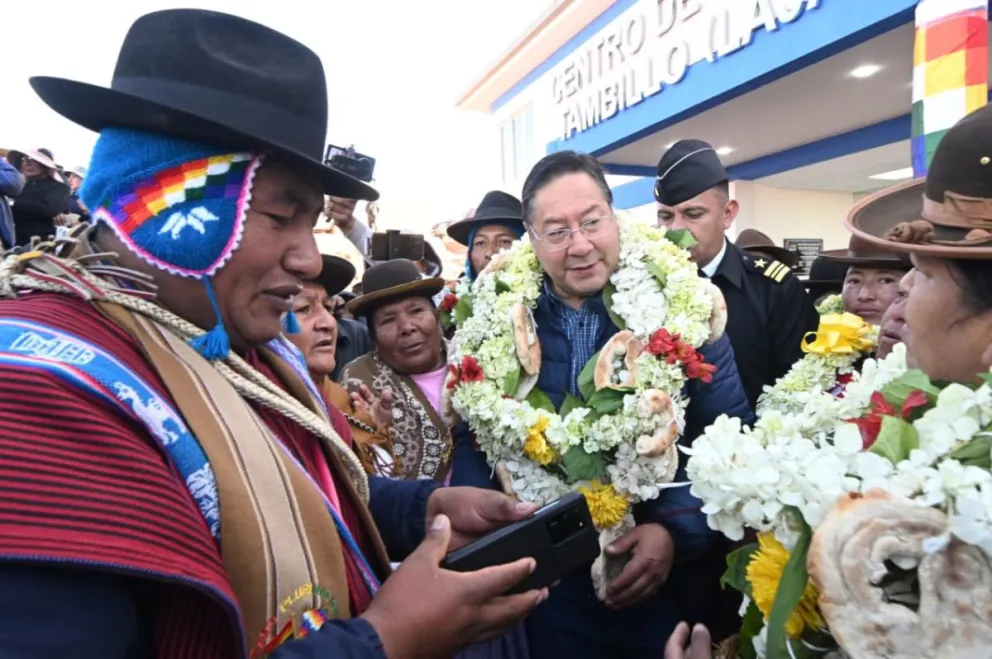 Arce anuncia inversiones para La Paz en Sesión de Honor