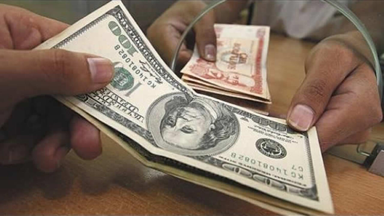 Baja dólar en Bolivia