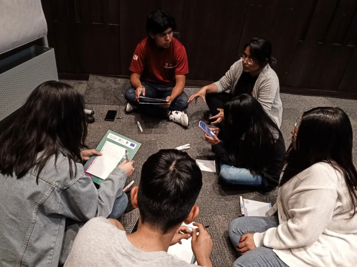 Jóvenes y adolescentes son invitados a crear arte contra la violencia sexual