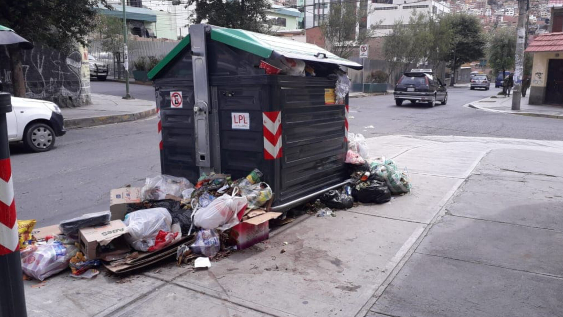 Basura acumulada en La Paz