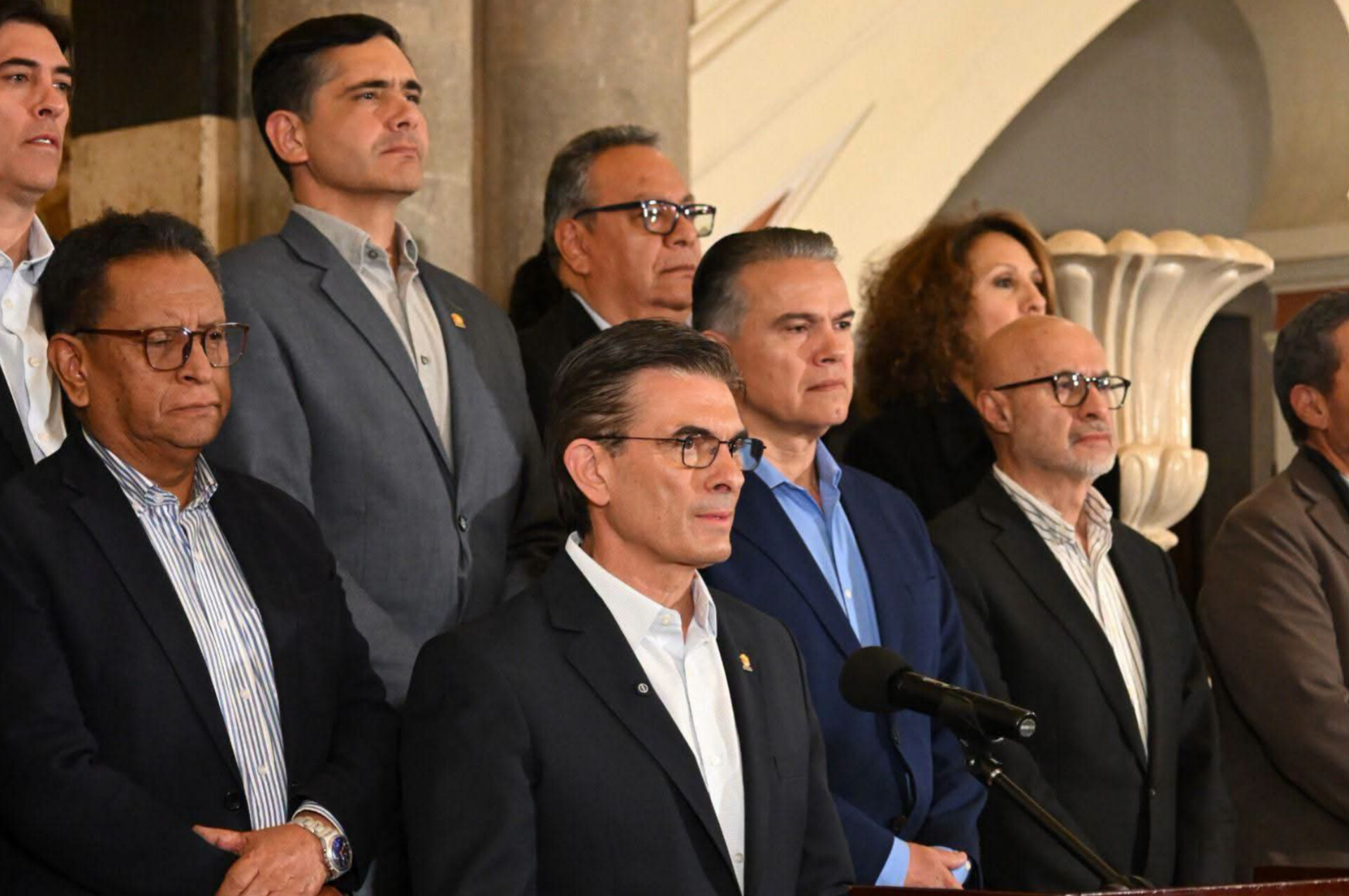 Presidente Paz y Ministros