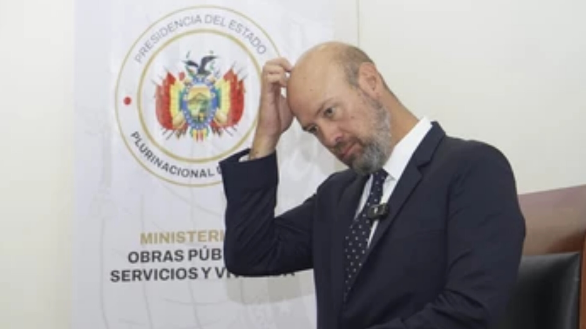 Destituyen al gerente de BOA