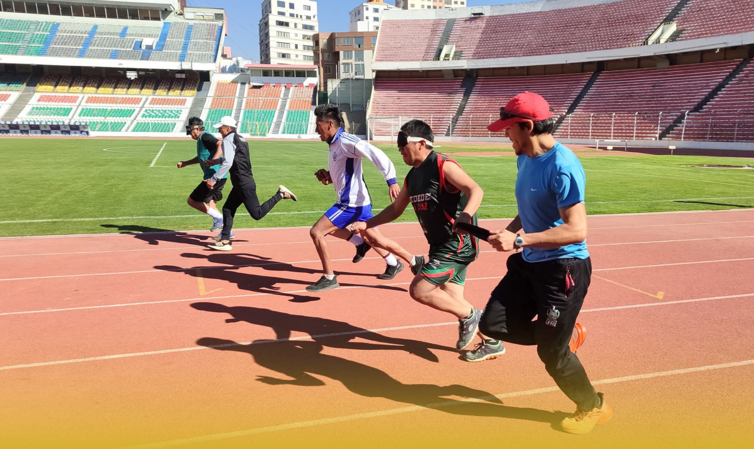 Atletas con discapacidad visual brillan en campeonato departamental de atletismo en La Paz