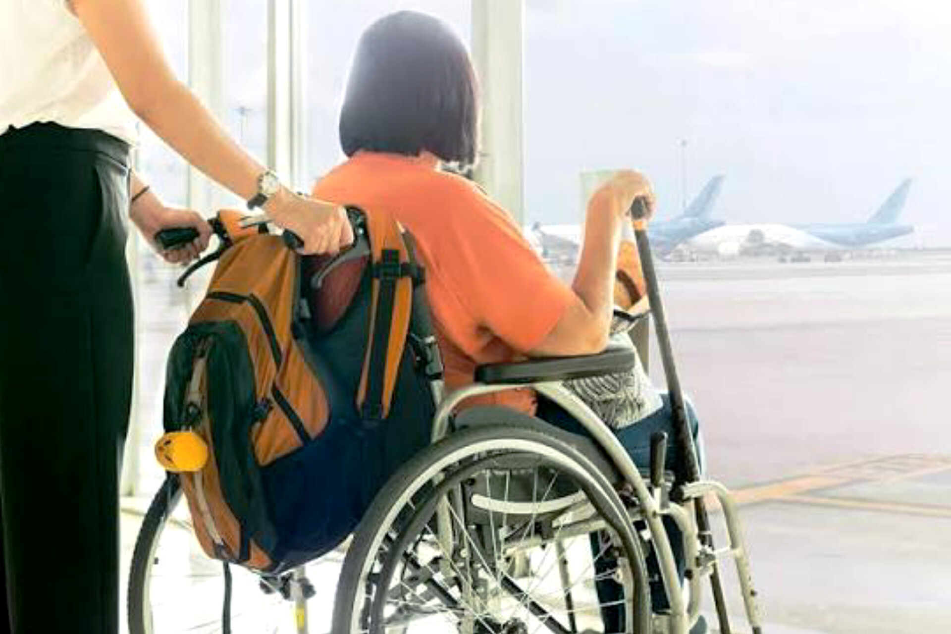 Pacientes con cáncer y enfermedades terminales podrían acceder a pasajes aéreos solidarios