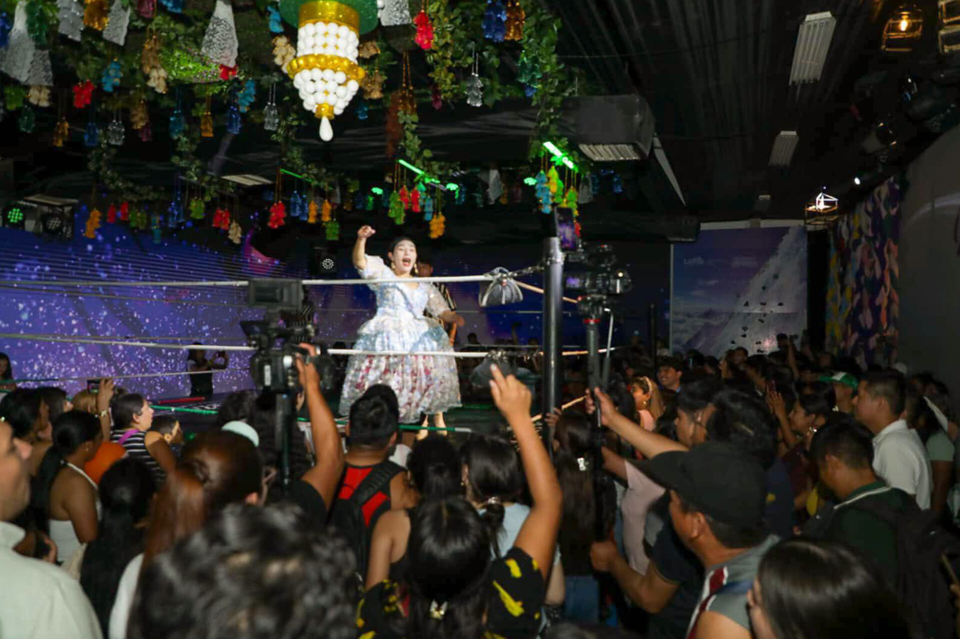 Cholitas luchadoras Expo Cruz