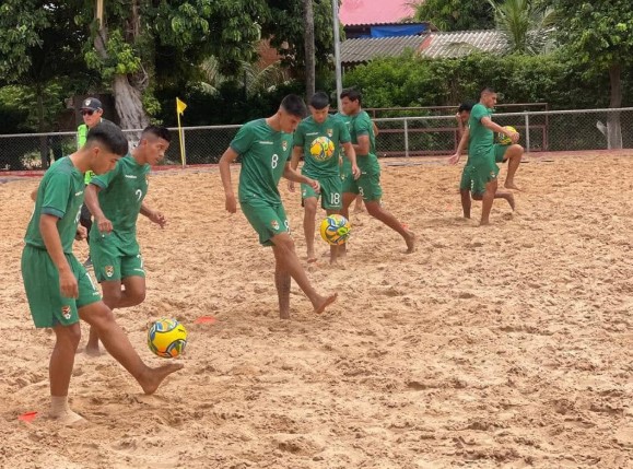 Bolivia se estrena ante Argentina en el Sudamericano de Fútbol Playa